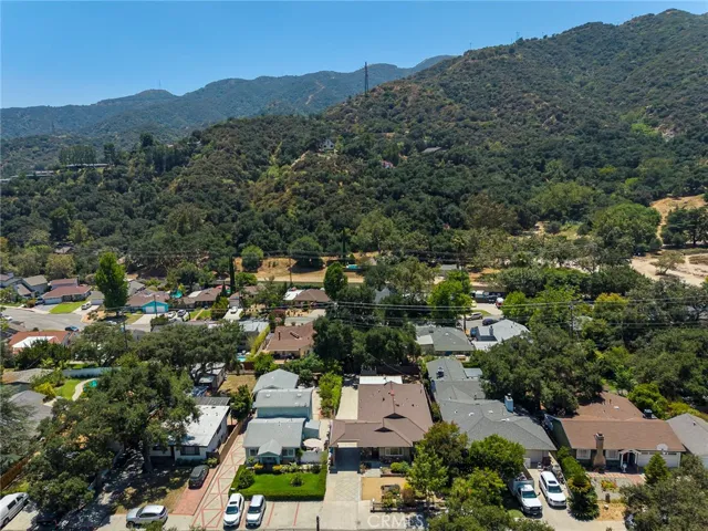 3316 Mills Avenue, La Crescenta, California 91214