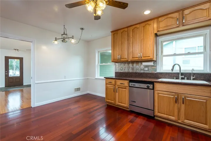3316 Mills Avenue, La Crescenta, California 91214