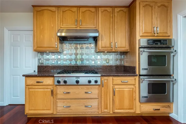 3316 Mills Avenue, La Crescenta, California 91214