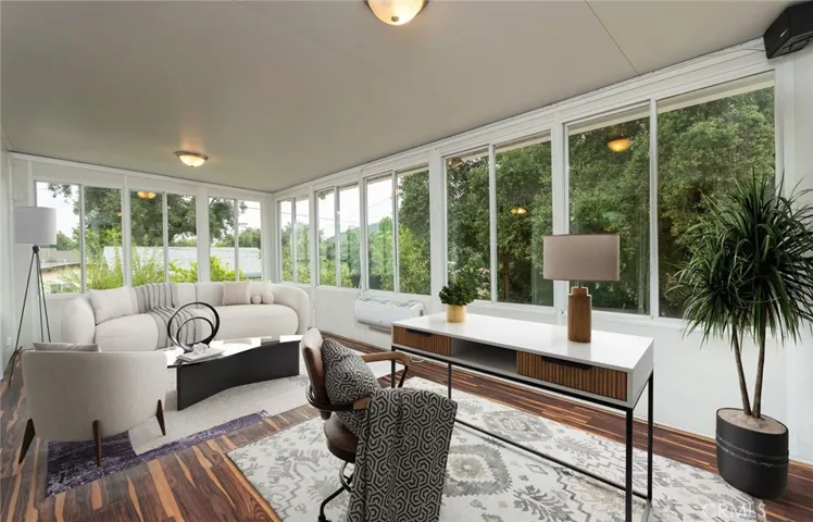 3316 Mills Avenue, La Crescenta, California 91214