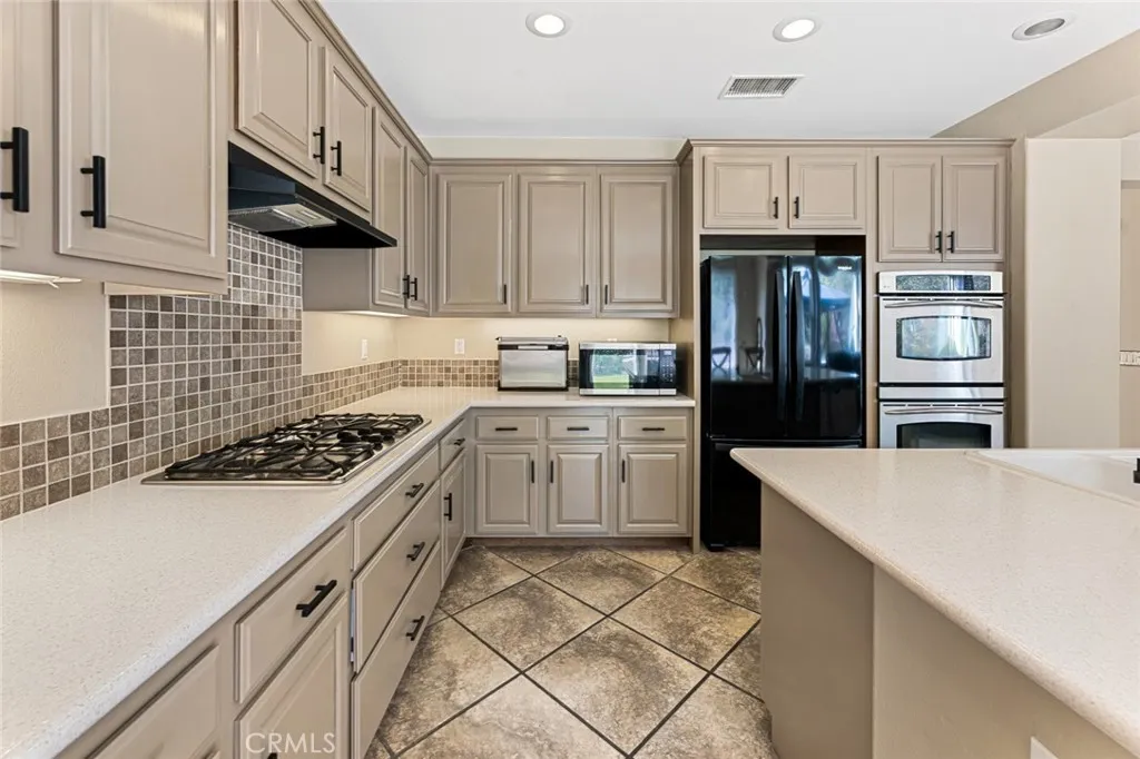 Kitchen cooking area