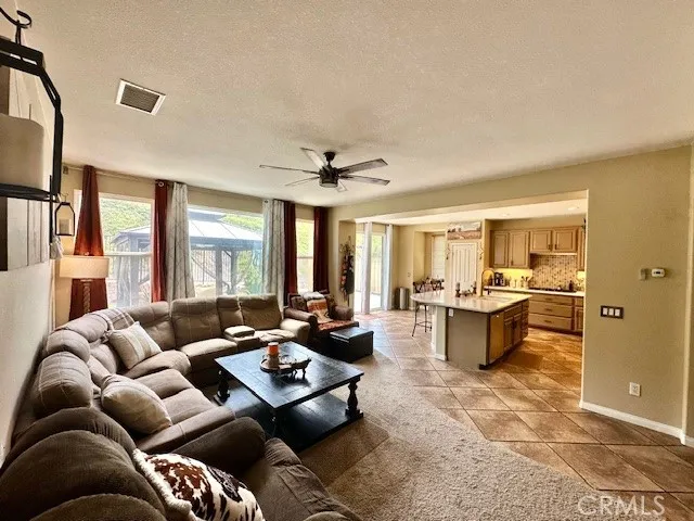 Family room picture A