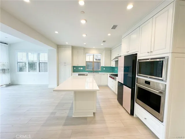 148 Sabbia, Irvine, California 92602