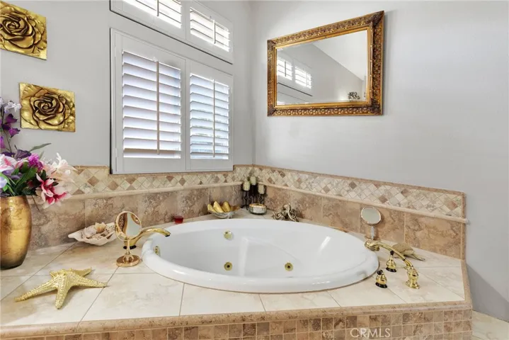 19189 Kanbridge, Apple Valley, California 92308