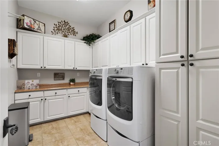 19189 Kanbridge, Apple Valley, California 92308