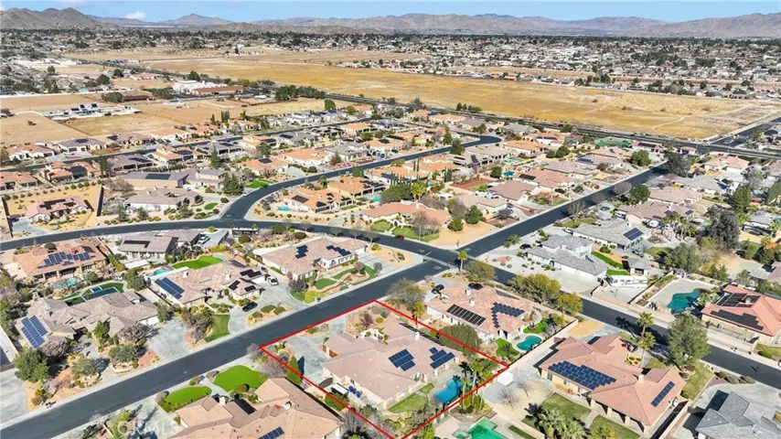 19189 Kanbridge, Apple Valley, California 92308
