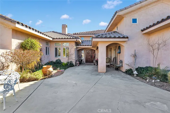 19189 Kanbridge, Apple Valley, California 92308