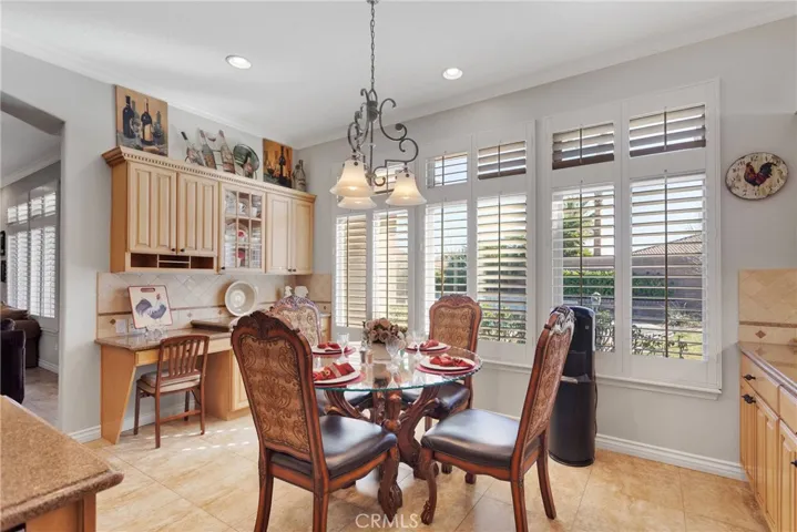 19189 Kanbridge, Apple Valley, California 92308