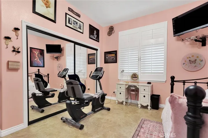 19189 Kanbridge, Apple Valley, California 92308