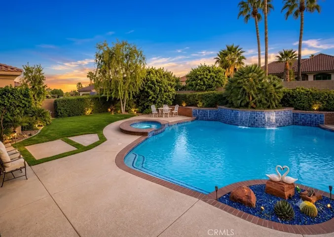 19189 Kanbridge, Apple Valley, California 92308