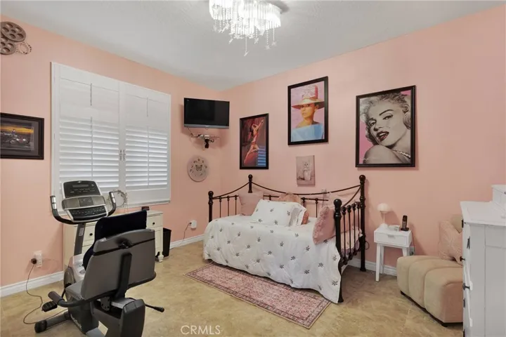19189 Kanbridge, Apple Valley, California 92308