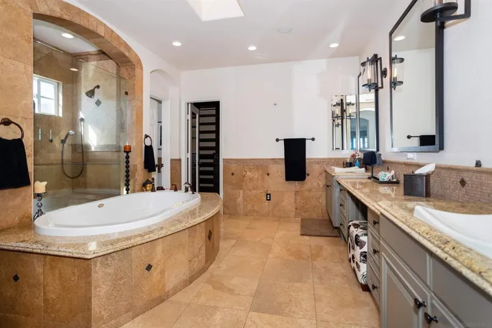 4198 Philbrook Square, San Diego, California 92130