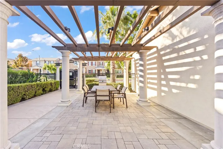 6111 Rosewood Way, Eastvale, California 92880