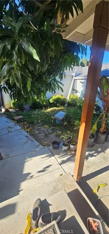6219 Lanto, Bell Gardens, California 90201