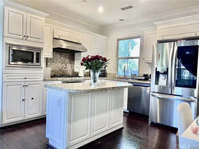 24 Nature, Irvine, California 92620