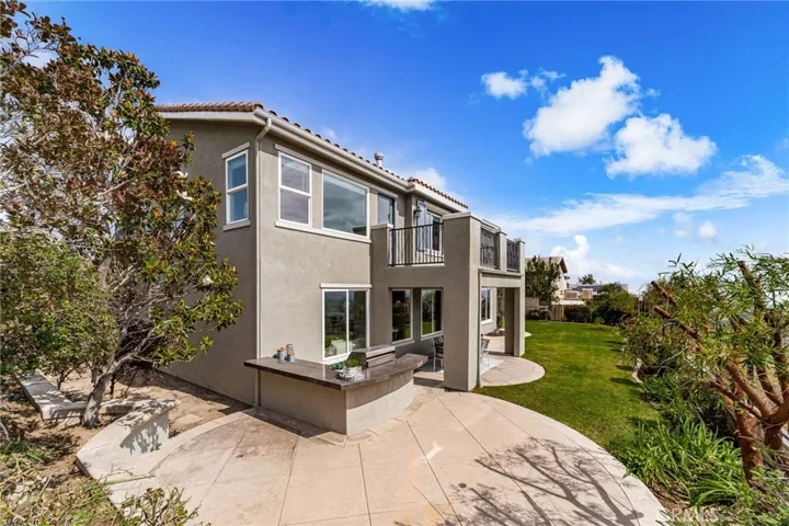 4568 Creekside, Fontana, California 92336