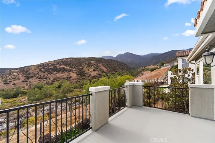 4568 Creekside, Fontana, California 92336