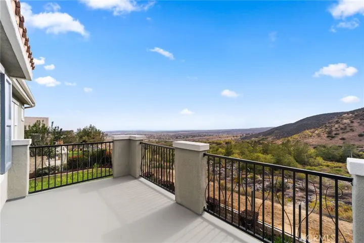 4568 Creekside, Fontana, California 92336