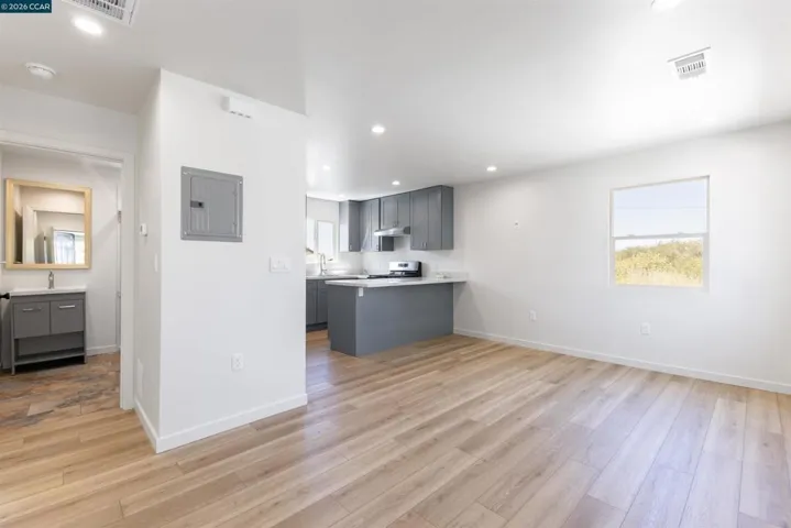 1377 Monterey St, Richmond, California 94804