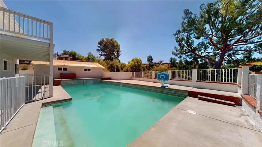 22438 Barbacoa Drive, Saugus, California 91350