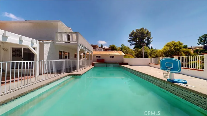 22438 Barbacoa Drive, Saugus, California 91350