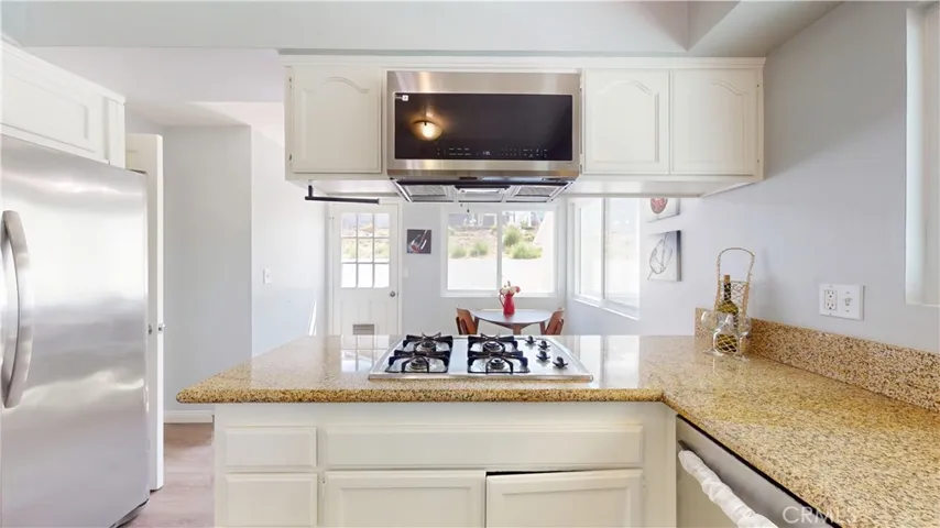 22438 Barbacoa Drive, Saugus, California 91350