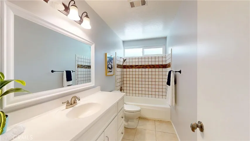 22438 Barbacoa Drive, Saugus, California 91350