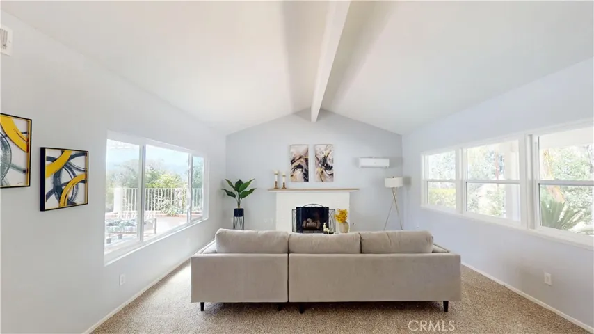 22438 Barbacoa Drive, Saugus, California 91350