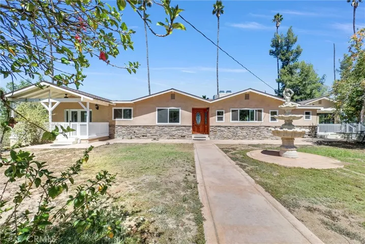 1505 Gratton Street, Riverside, California 92504