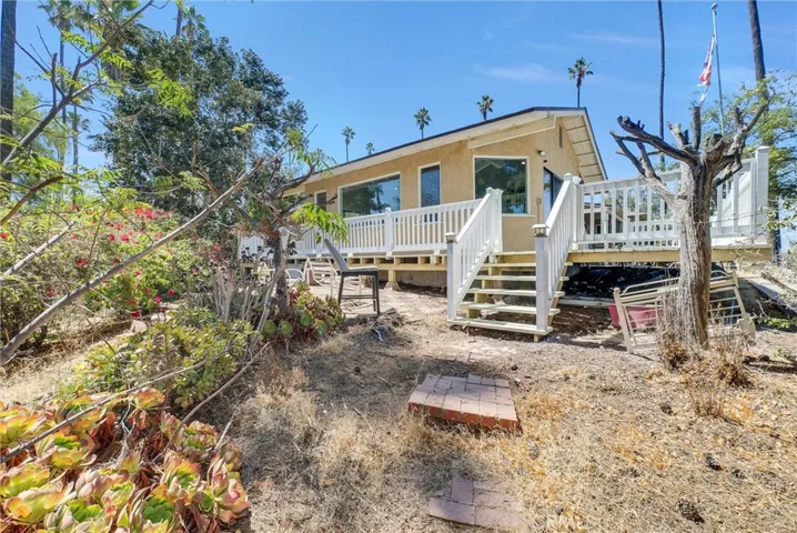 1505 Gratton Street, Riverside, California 92504