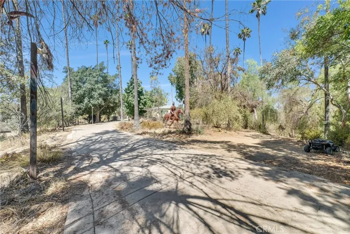 1505 Gratton Street, Riverside, California 92504