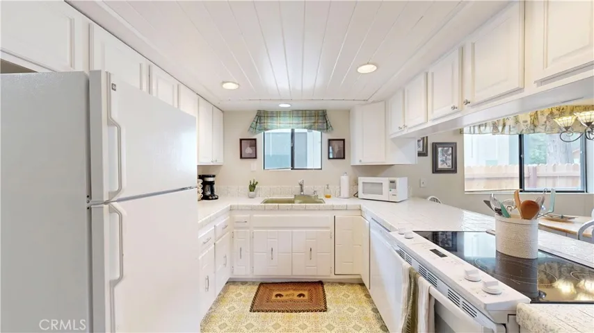 301 E Angeles, Big Bear City, California 92314