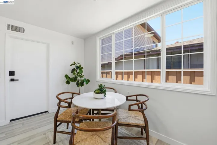 31070 Meadowbrook Ave, Hayward, California 94544-7546