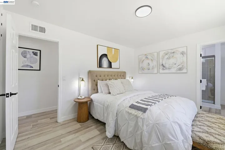 31070 Meadowbrook Ave, Hayward, California 94544-7546