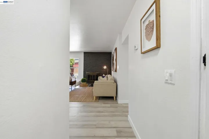 31070 Meadowbrook Ave, Hayward, California 94544-7546