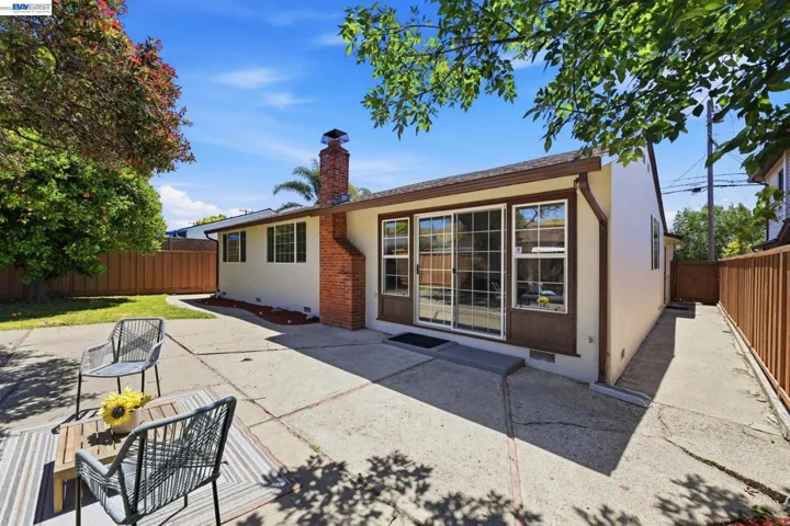 31070 Meadowbrook Ave, Hayward, California 94544-7546