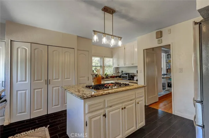 551 E Columbia, Pomona, California 91767