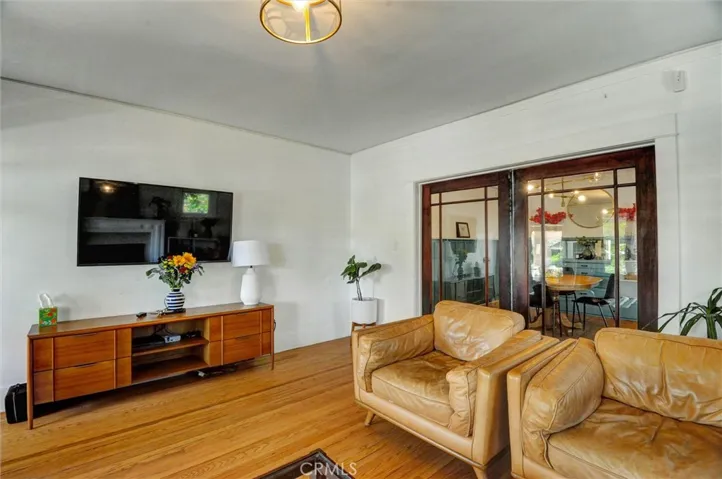 551 E Columbia, Pomona, California 91767