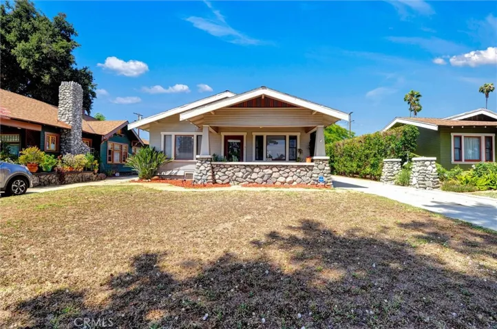 551 E Columbia, Pomona, California 91767