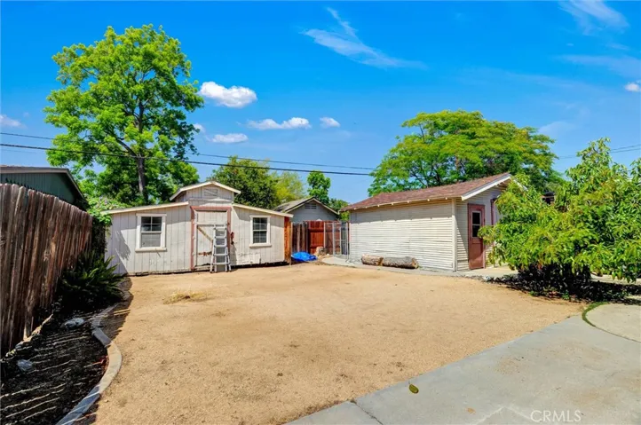 551 E Columbia, Pomona, California 91767