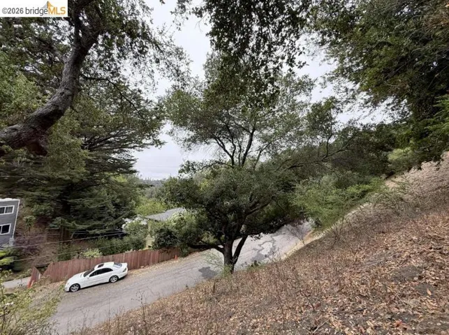 7243 Thorndale Drive, Oakland, California 94611