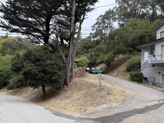 7243 Thorndale Drive, Oakland, California 94611