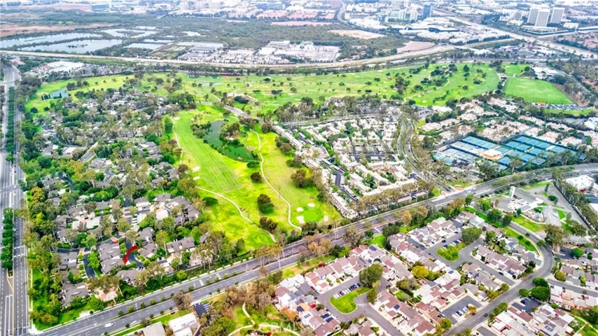3 min. Walk to Irvine regional William Mason park