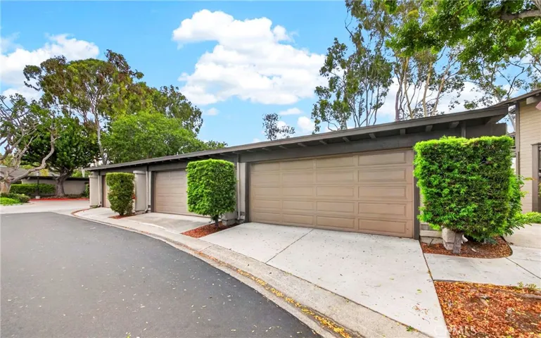 12 Rana, Irvine, California 92612