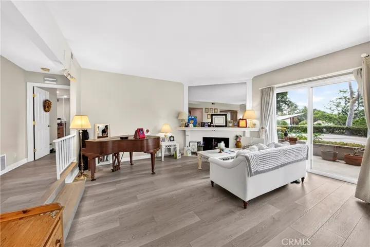12 Rana, Irvine, California 92612