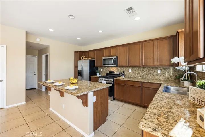 3103 Louise, Lancaster, California 93536