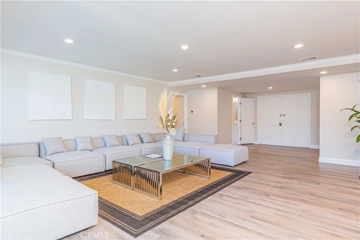 834 Cloverview, Glendora, California 91741