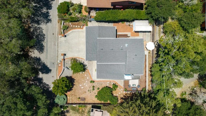 999 Live Oak Avenue, Santa Cruz, California 95062