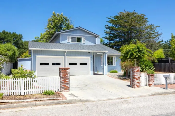 999 Live Oak Avenue, Santa Cruz, California 95062