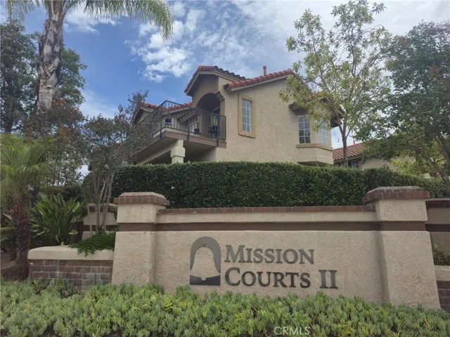 1 Dogwood, Rancho Santa Margarita, California 92688